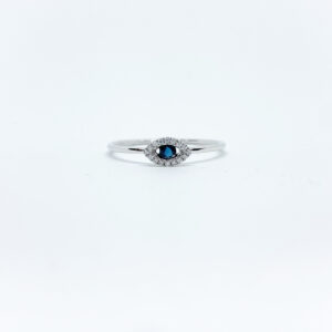 Anillo Ojo de Zafiro con Diamantes