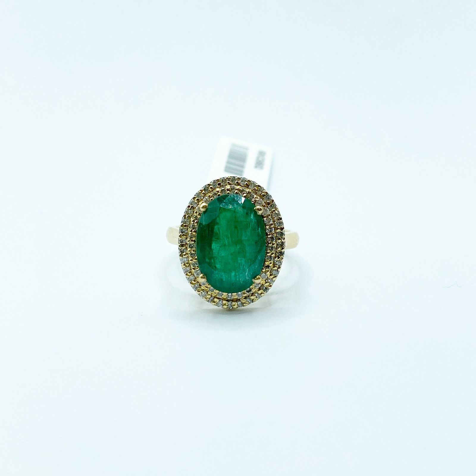 Anillo Esmeralda Oval Con Halo De Diamantes