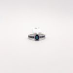 Anillo Cuadro Zafiro Con Diamantes