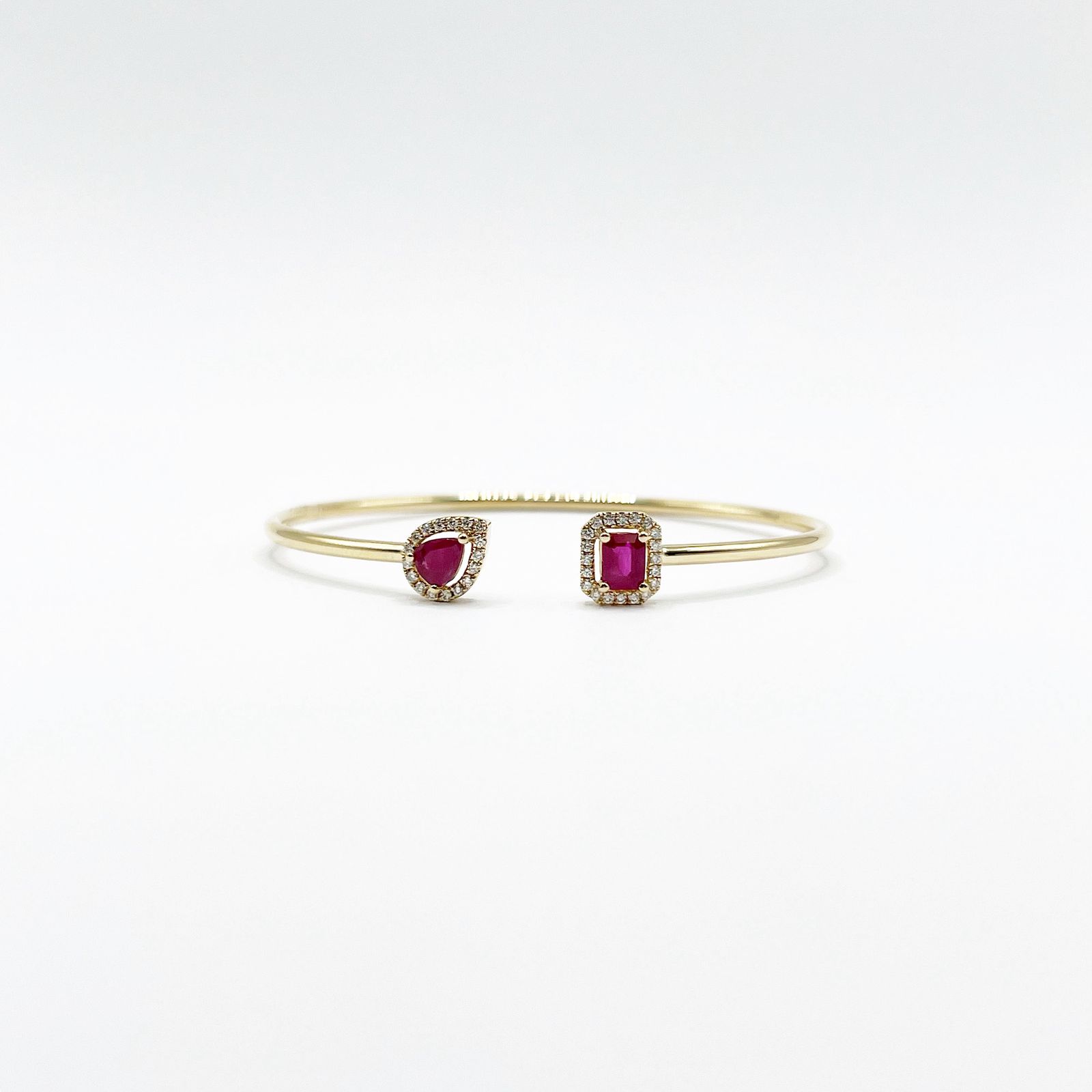 Brazalete Cuadro y Gota De Rubi Con Diamantes