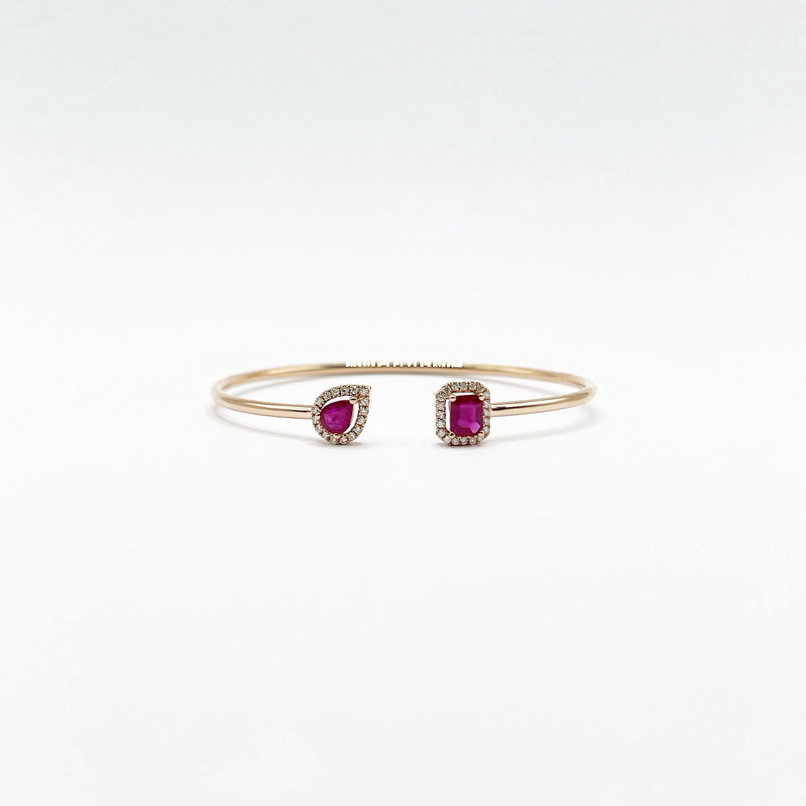 Brazalete Cuadro y Gota De Rubi Con Diamantes