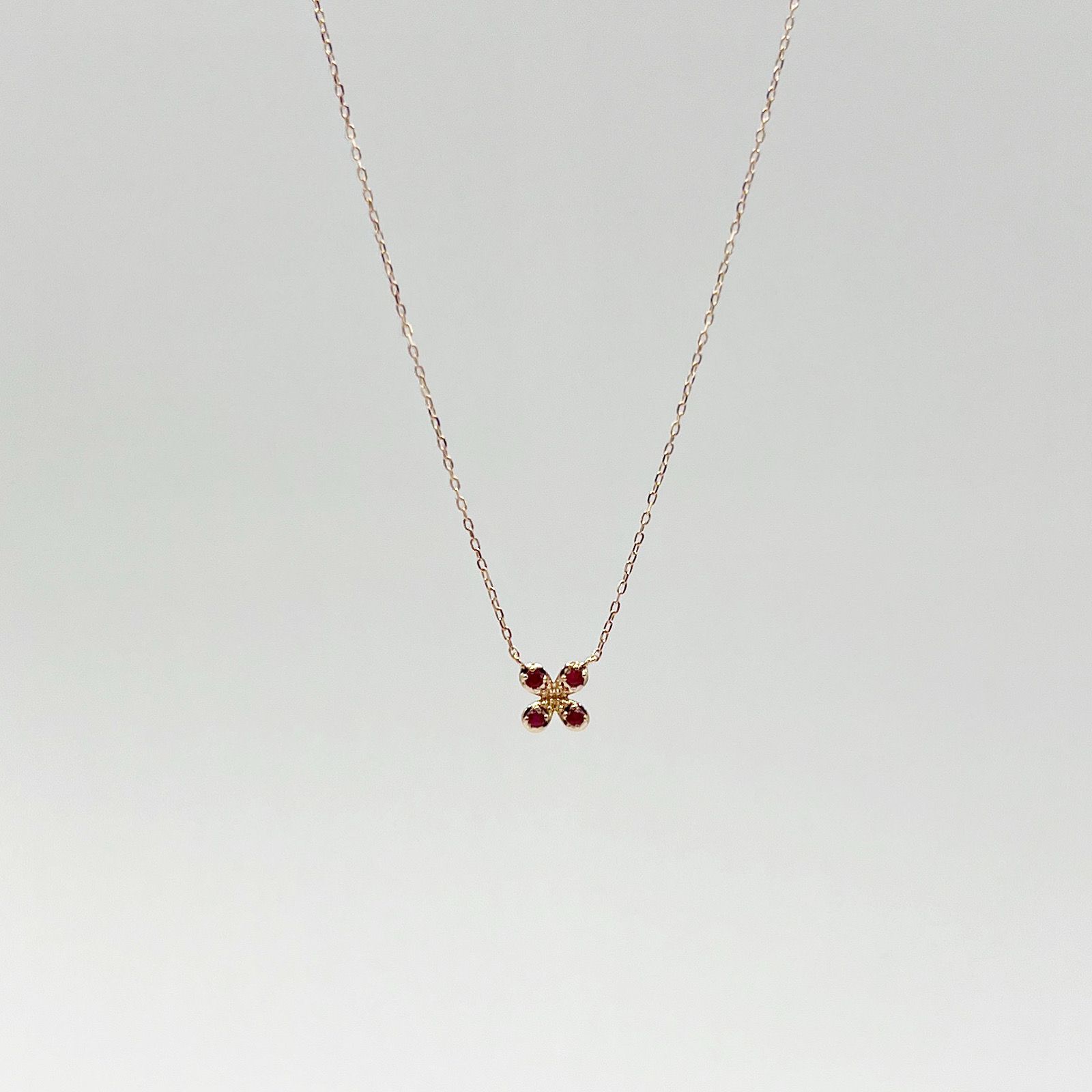 Collar Trebol De Rubies