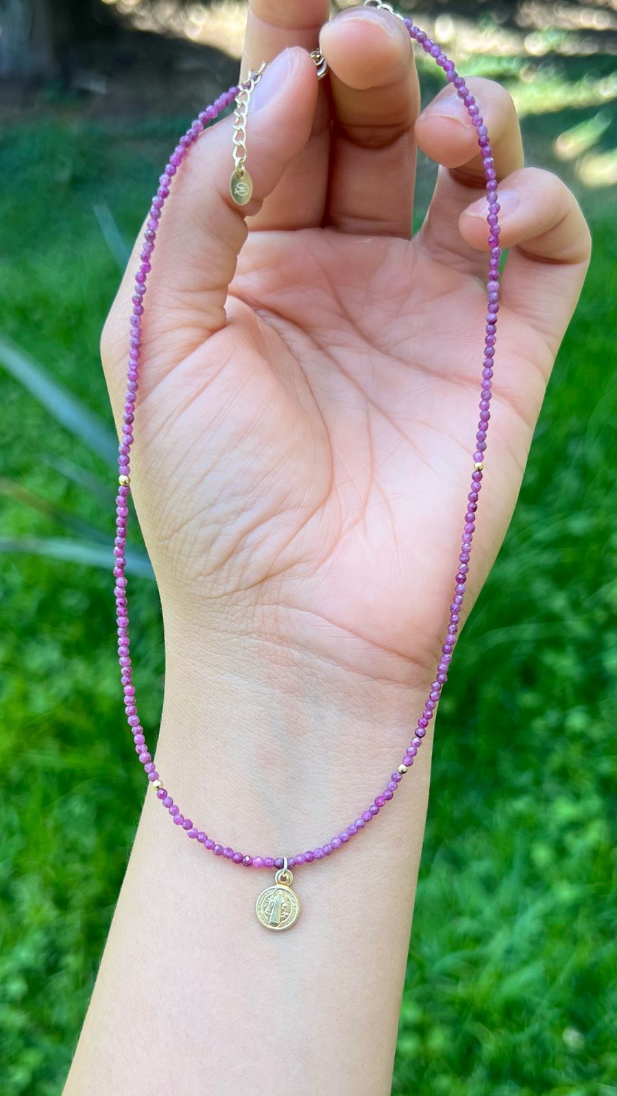 Collar De Rubi Con Dije San Benito