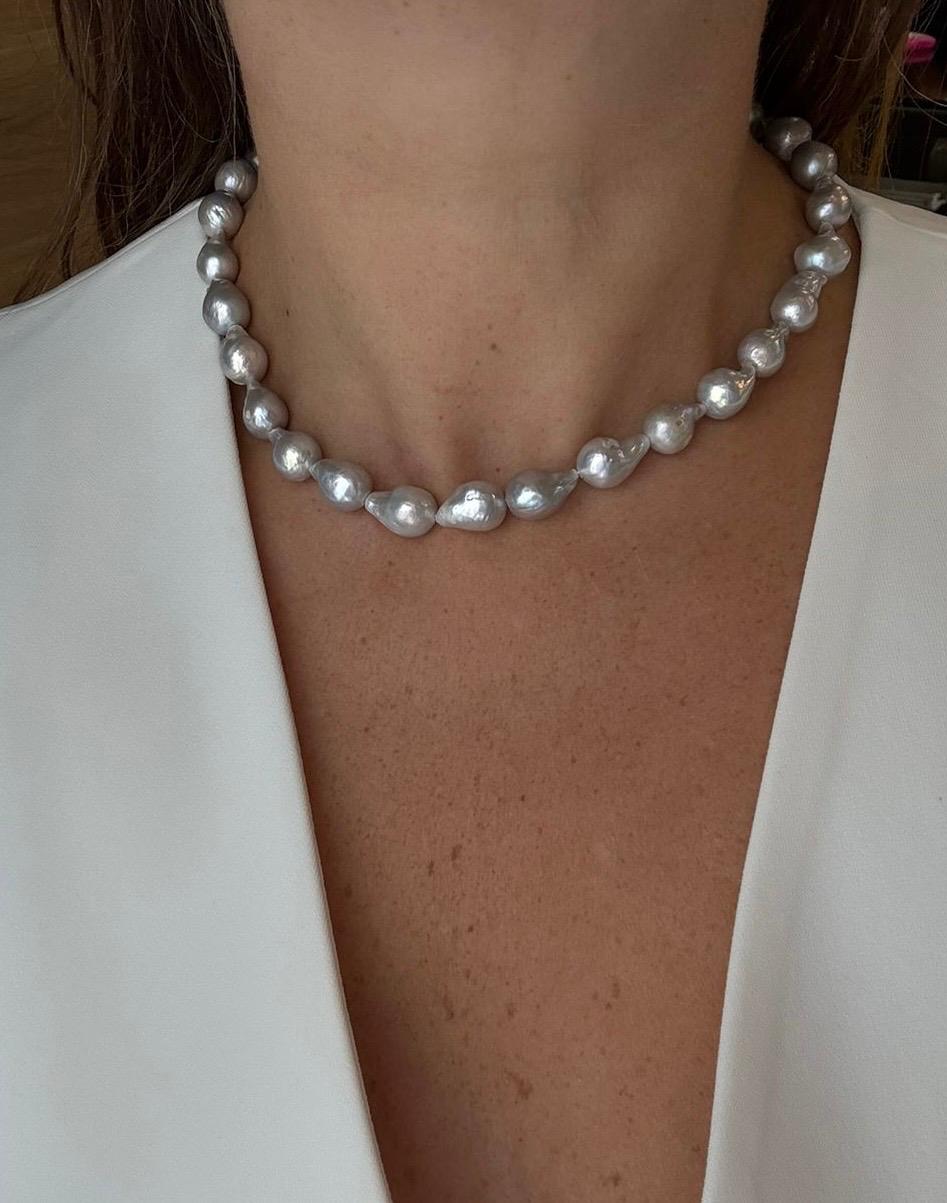 Collar Perla Barroca Gris 10 MM