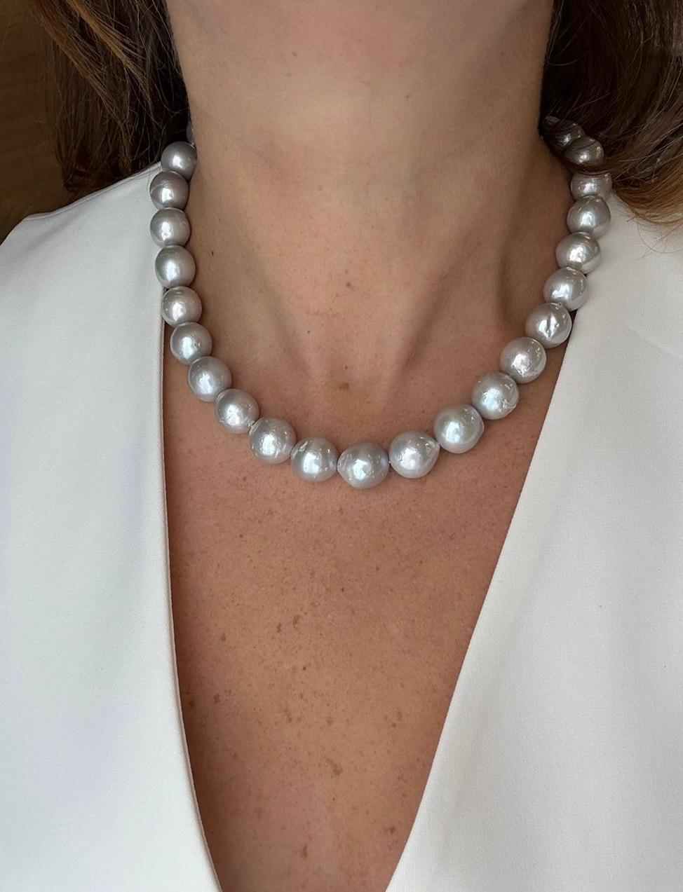 Collar Perla Barroca Gris 16 MM
