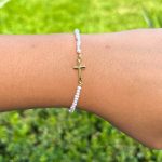 Pulsera Cruz Con Perlas